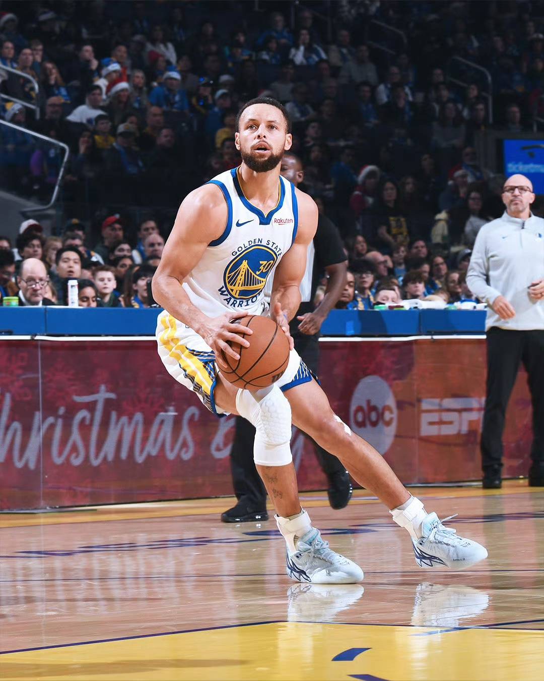 包含里程碑夜华盛顿奇才外线爆发；NBA总决赛清晨刷纪录；信心回归；临场指挥获称赞的词条